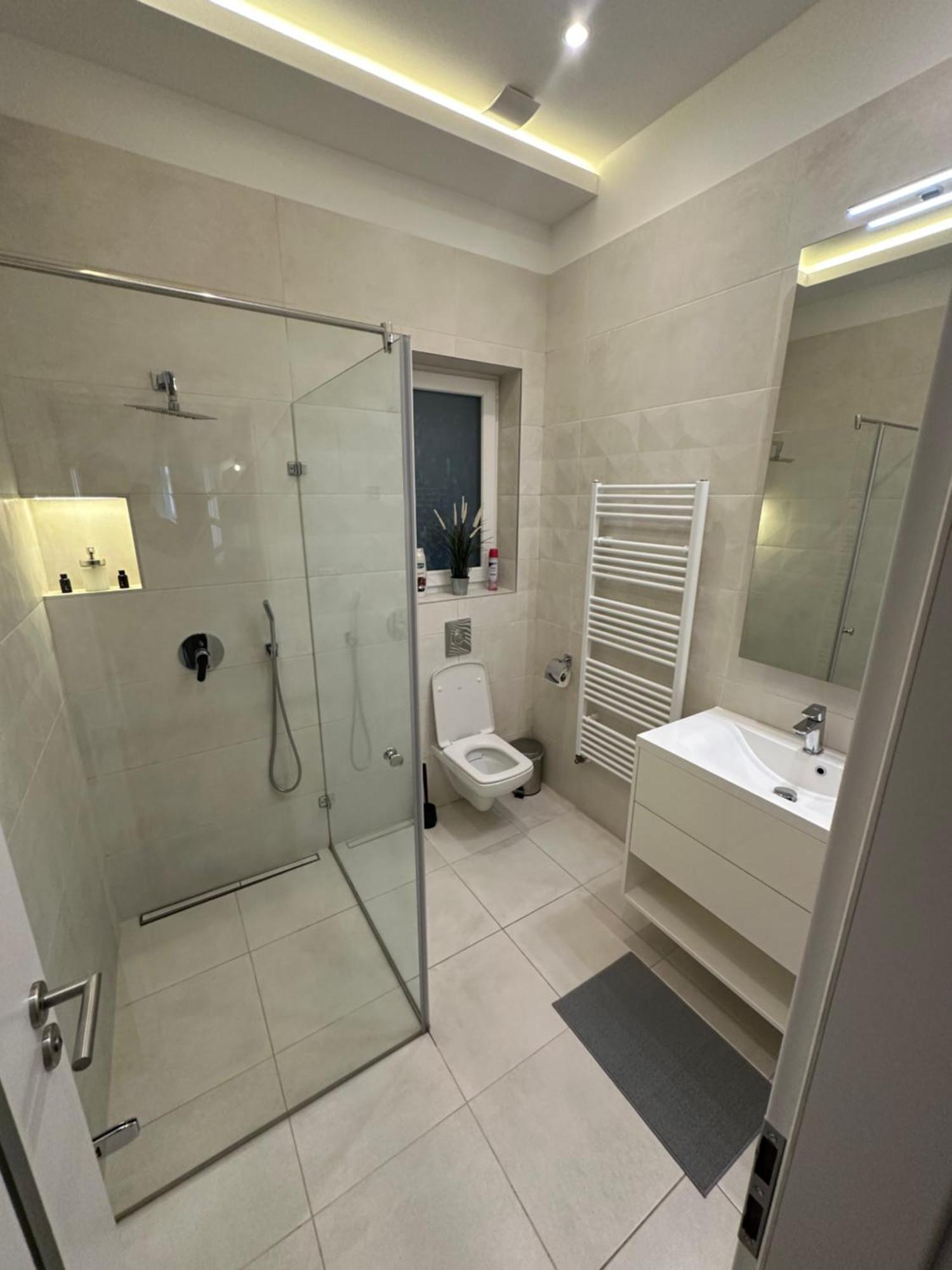 Revay 20 Suites By Corall Budapeste Exterior foto